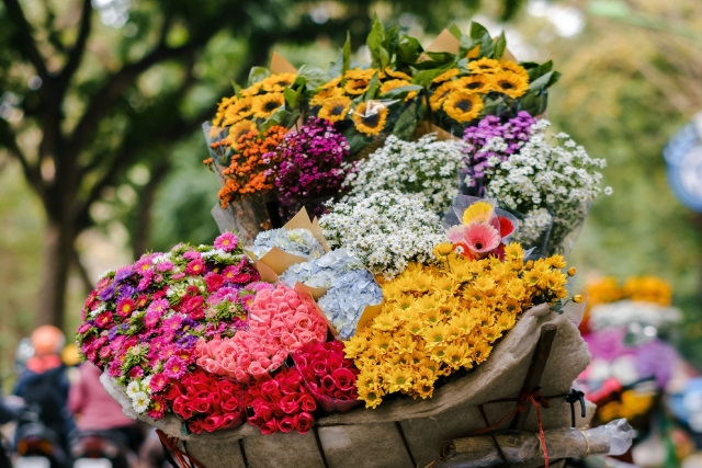 Flower Delivery in SG: How to Tell if Your Blooms Are Fresh