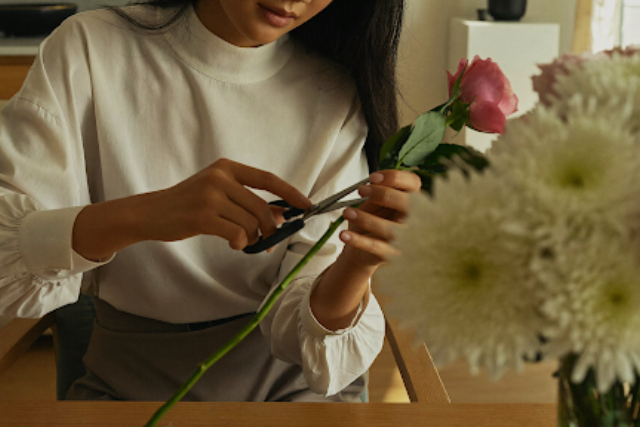 How to Make Cut Flowers Last Longer in Singapore's Heat